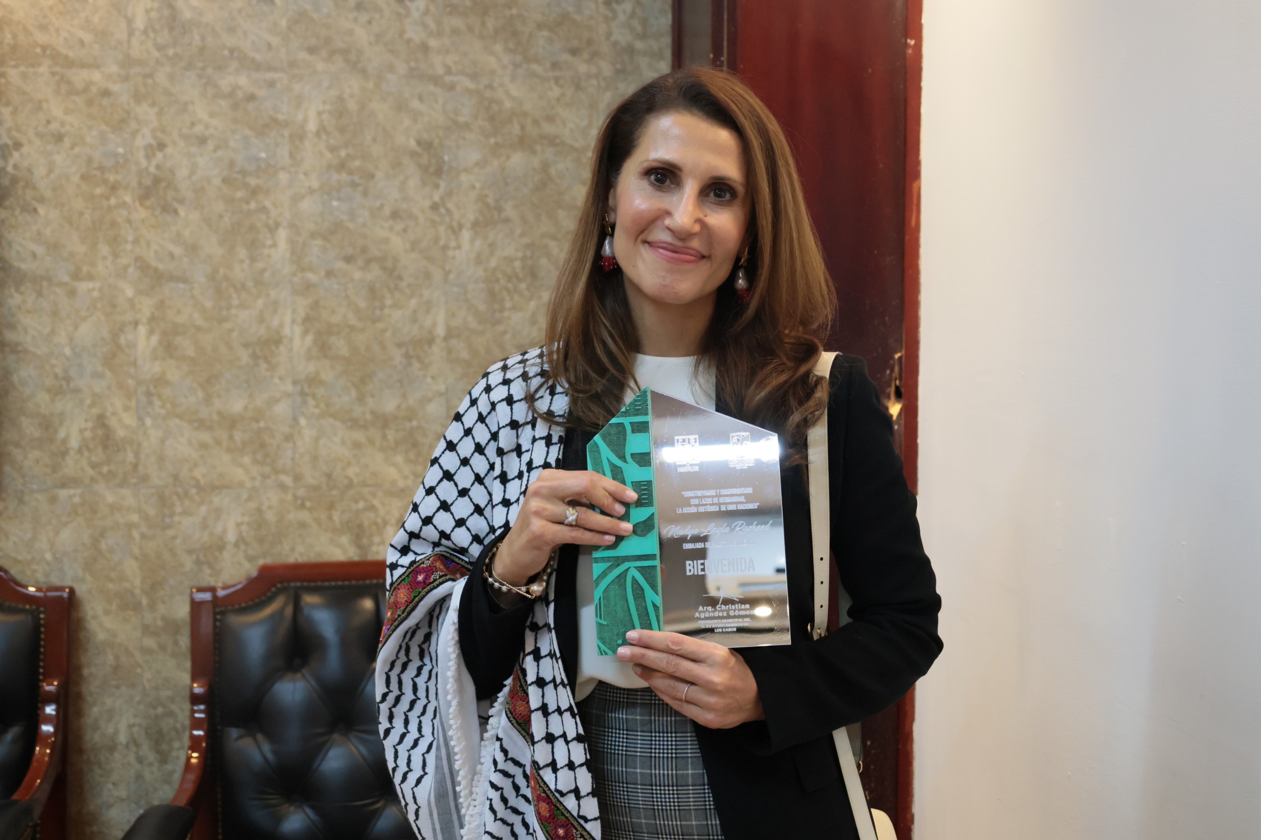 Los Cabos reafirma su vocación de puente cultural y solidario en encuentro con la embajadora de Palestina